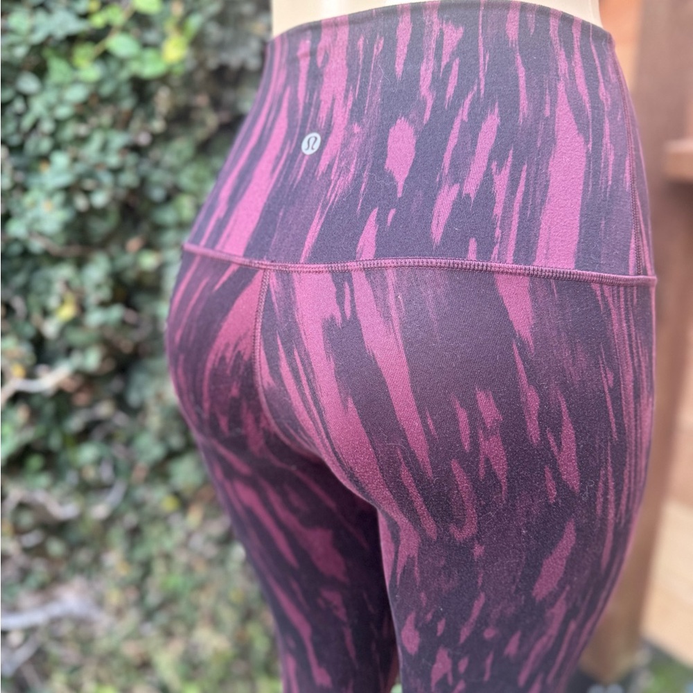 Lululemon burgundy and black Patterned Leggings size 6